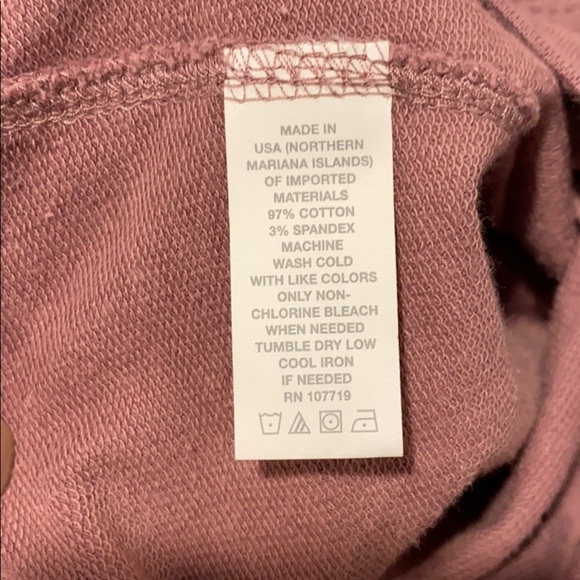 Express EUC Off the shoulder top - Picture 6 of 6